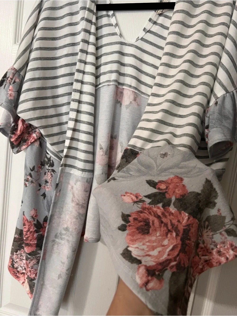 Lovely Melody Gray & Pink Floral Stripe Open Cardigan
